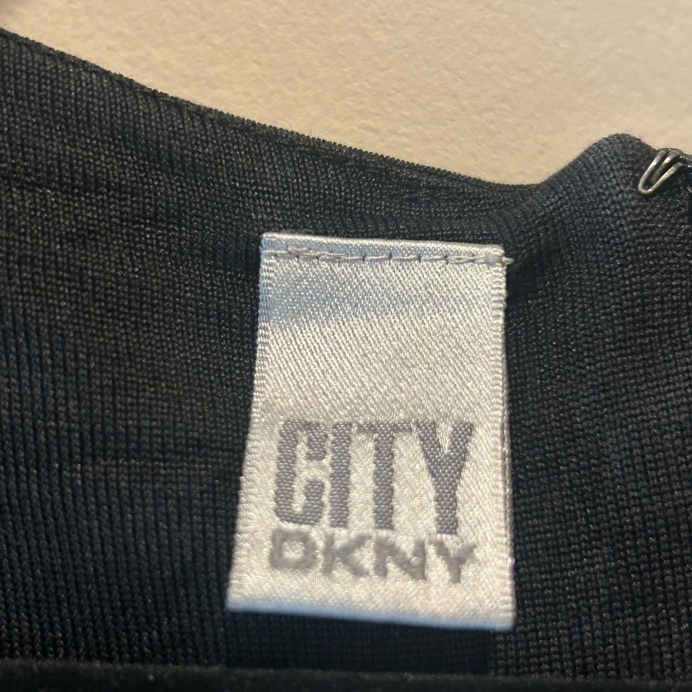 21. Dkny Black V-Neck Wrap Maxi Dress - Picture 2 of 6